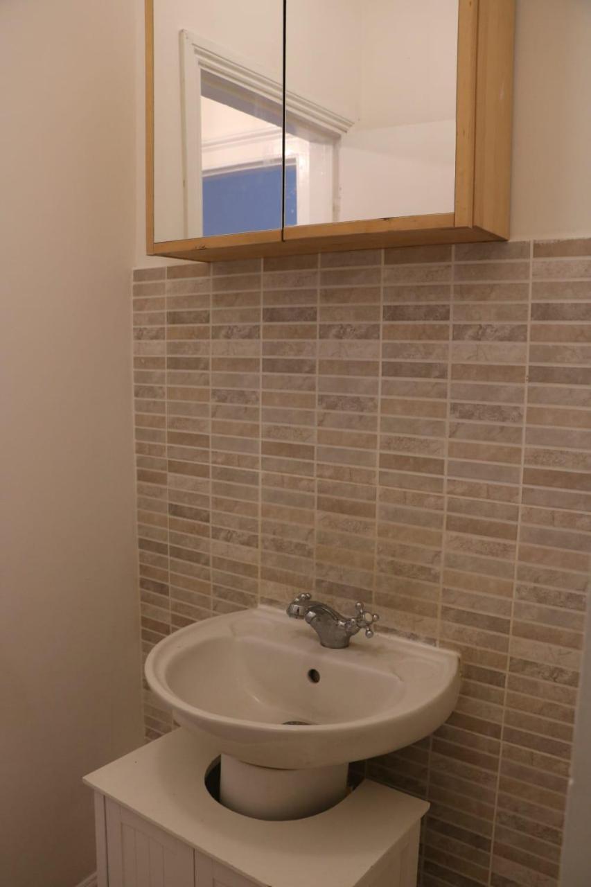 شقة Victoria Style Flat Near Victoria Station لندن المظهر الخارجي الصورة